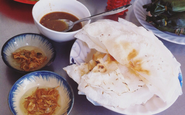 Bánh đập dân dã ăn là ghiền của người miền Trung