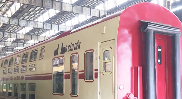 Tàu 2 tầng Hà Nội 5 cửa ô