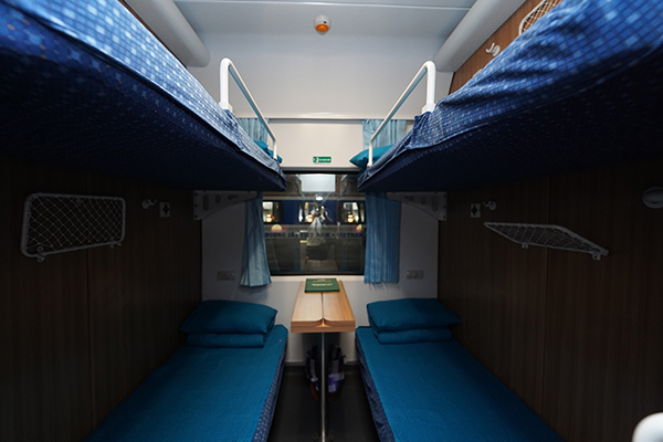 Toa giường nằm khoang 4 trên tàu JSE17