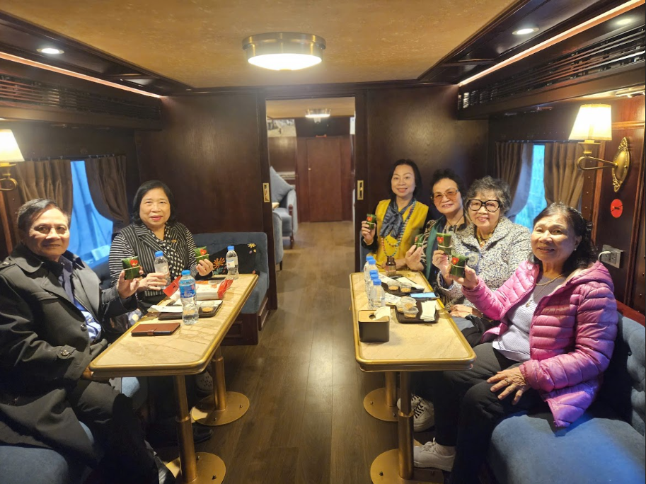 Một số hình ảnh trên Tàu 5 Cửa Ô Toa Chợ Dừa