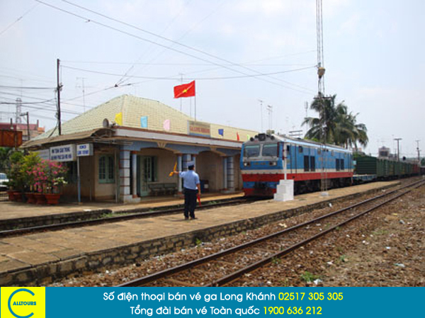 Vé tàu Long Khánh Nam Định